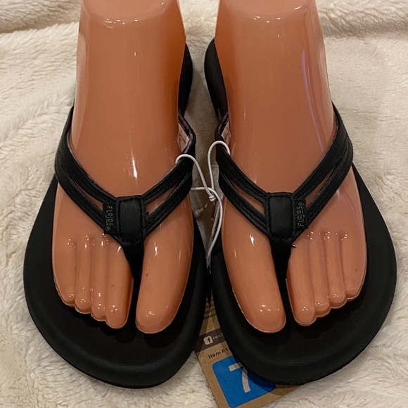 Women's FloJos Very Comfortable Flip-Flops FlipFlops Thong Sandals Black 7 NWT - Picture 3 of 11